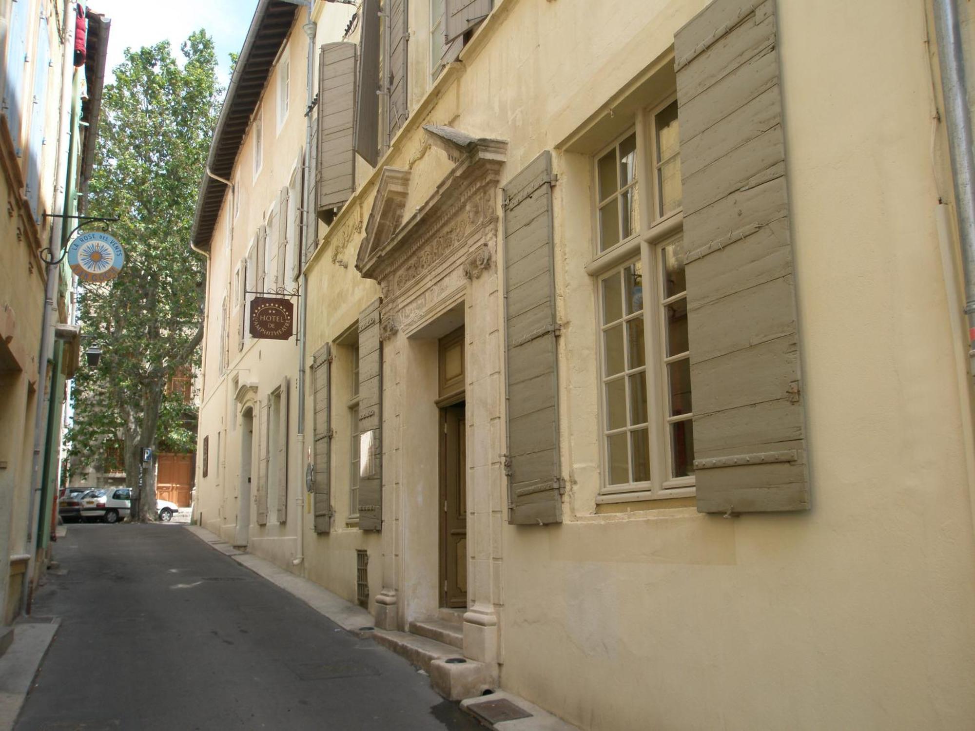 Hotel Amphitheatre Arles Zewnętrze zdjęcie